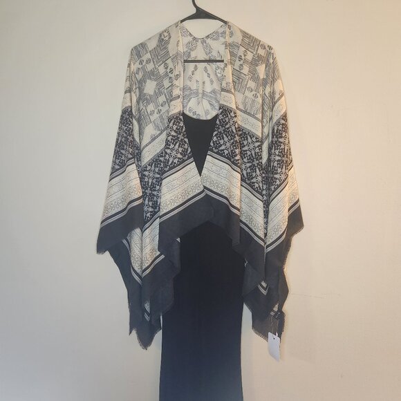 Outer - Picture 1 of 2